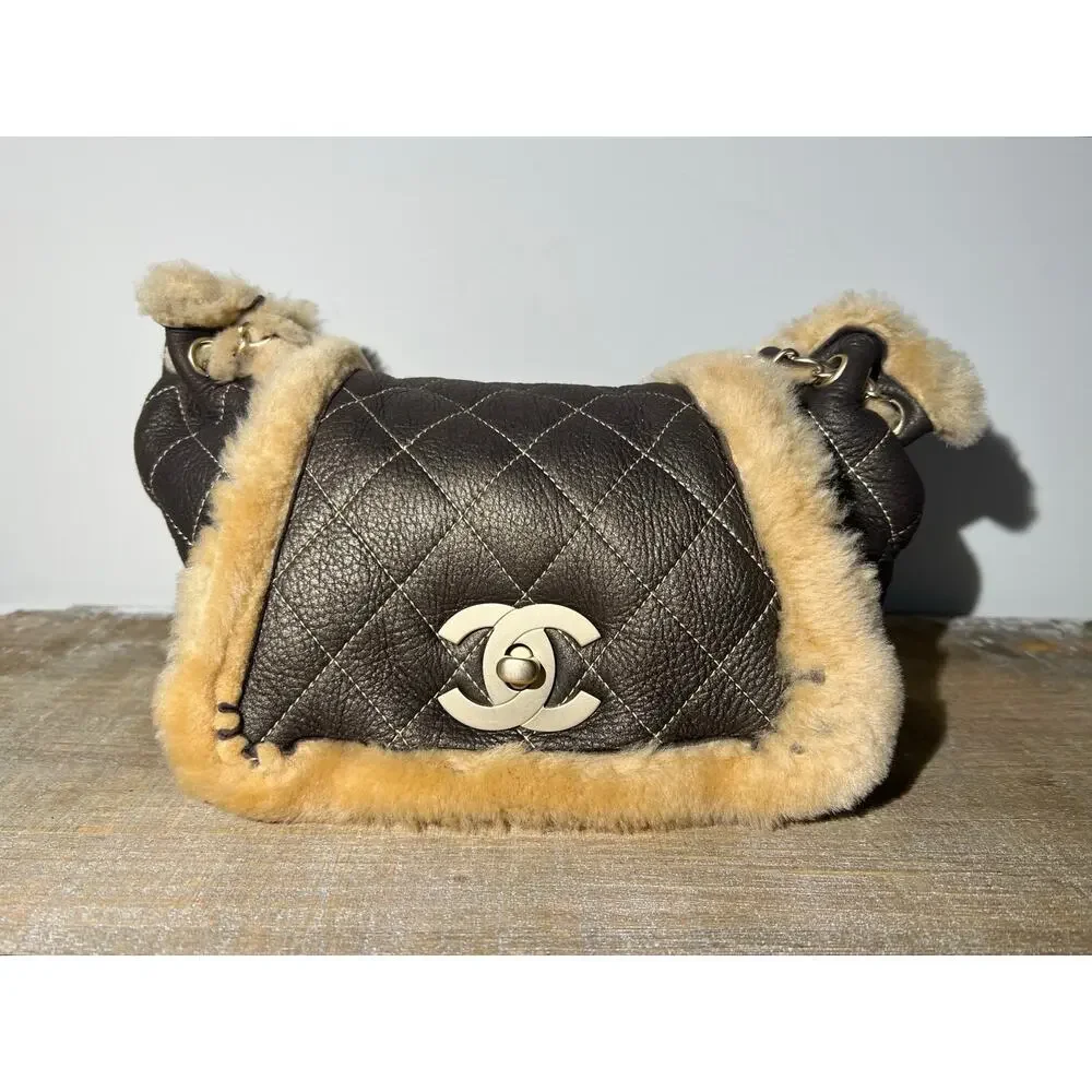 Vintage Chanel Small Shearling Accordion Flap Bag - Picture 3 of 10